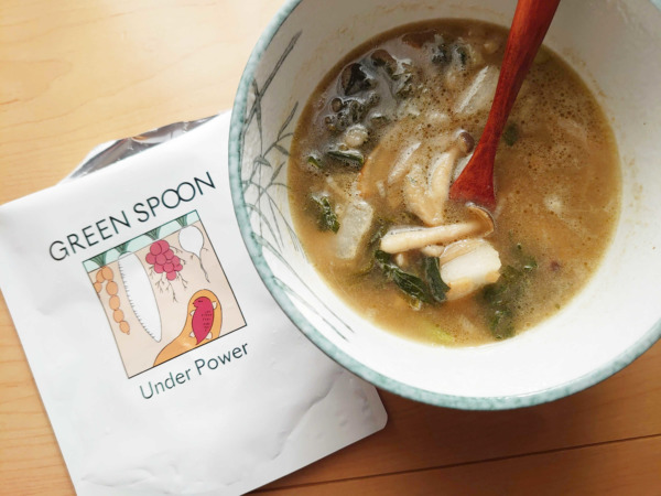 green spoon（グリーンスプーン）スープのパウチ容器、温め後